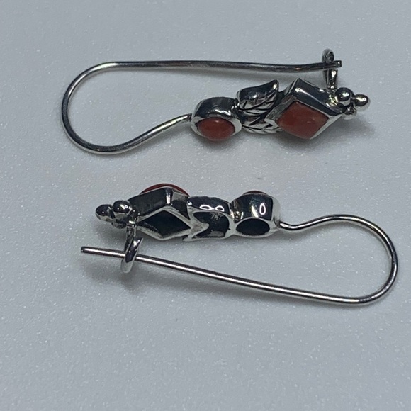 Silpada RARE HTF Sterling Silver Mediterranean Coral Vine French Wire Earrings - Picture 4 of 16